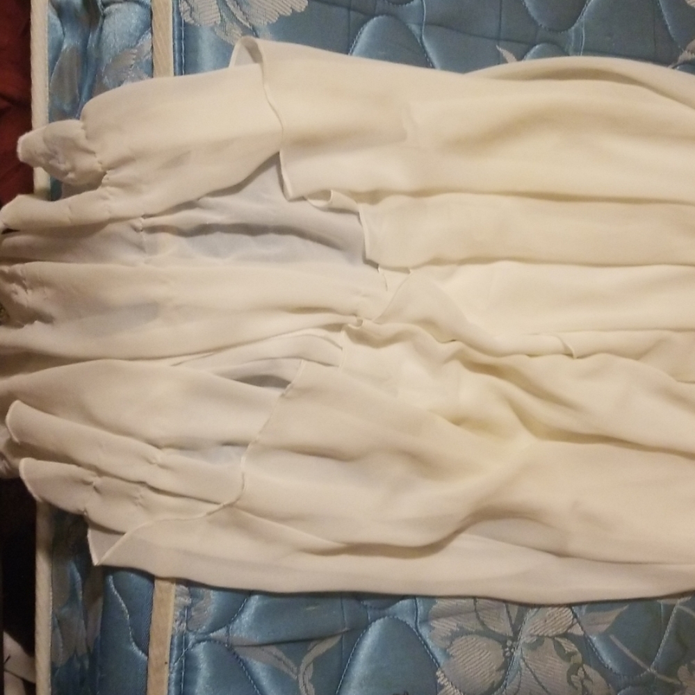 Dress - Picture 2 of 4